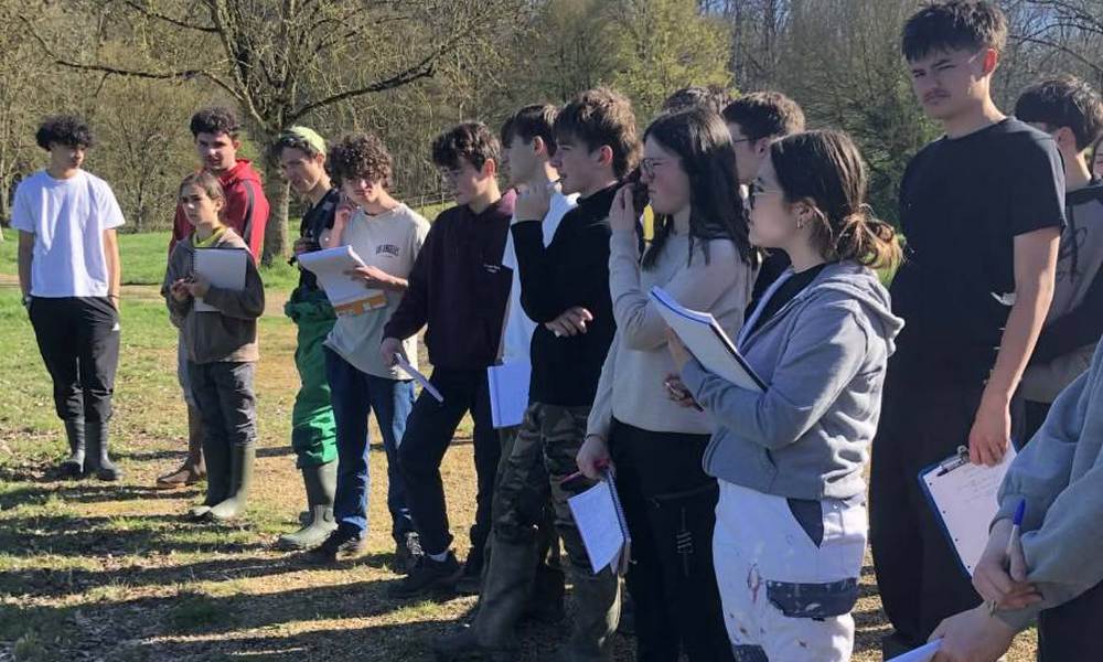 Les élèves à la rencontre de la biodiversité locale